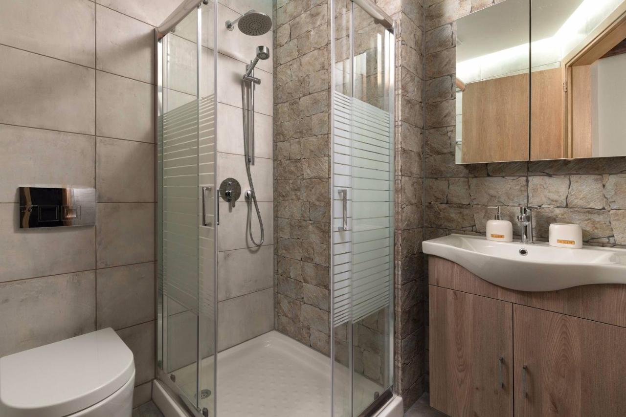 Apartments In The Center Marasia Rhodes City Extérieur photo
